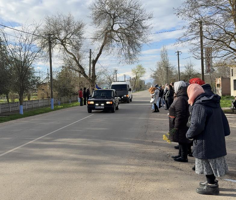 На Одещині зустріли звільненого з полону захисника Олексія Белінського