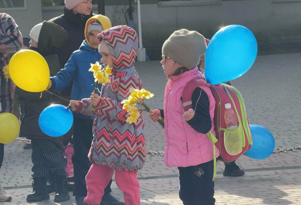 На Одещині зустріли звільненого з полону захисника Олексія Белінського В Одесской области встретили освобожденного из плена защитника Алексея Белинского