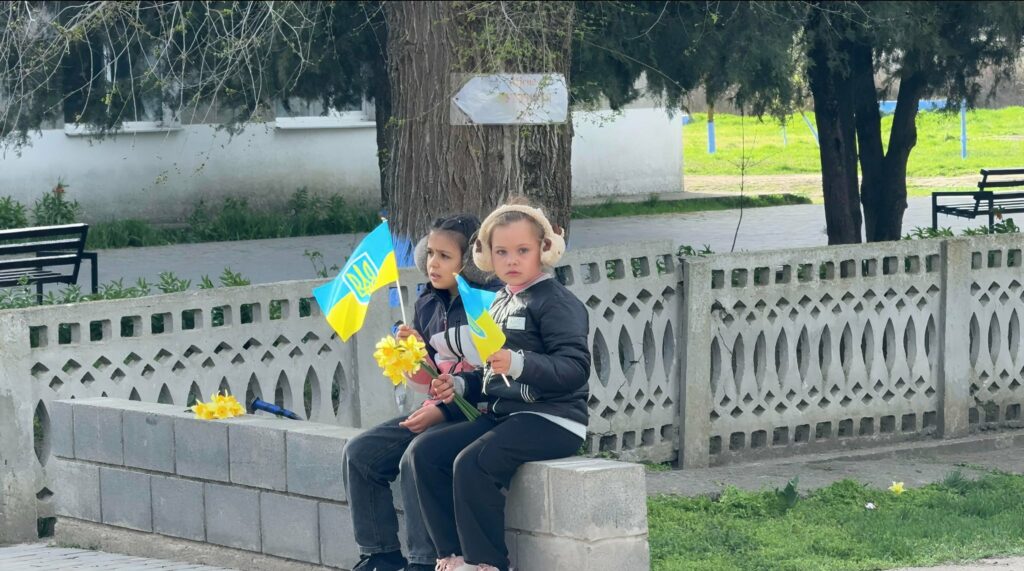 На Одещині зустріли звільненого з полону захисника Олексія Белінського В Одесской области встретили освобожденного из плена защитника Алексея Белинского