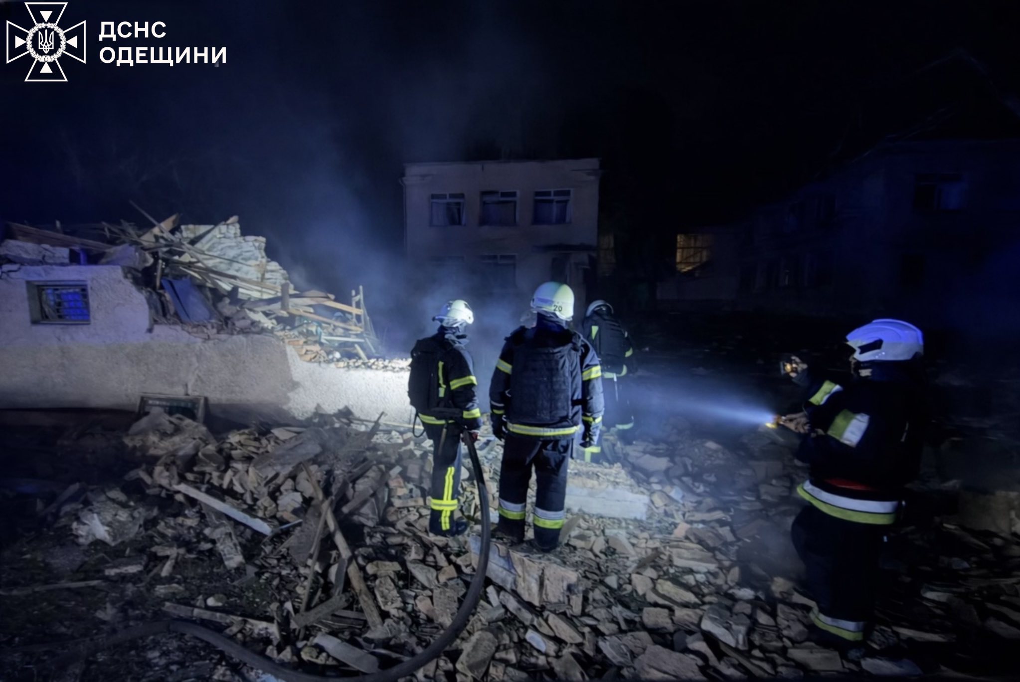 РФ атаковала юг Одесской области – на территории портовой инфраструктуры произошли пожары