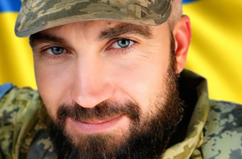 На Одещині родині загиблого прикордонника вручили медаль «За військову службу Україні» На Одещині родині загиблого прикордонника вручили медаль «За військову службу Україні»