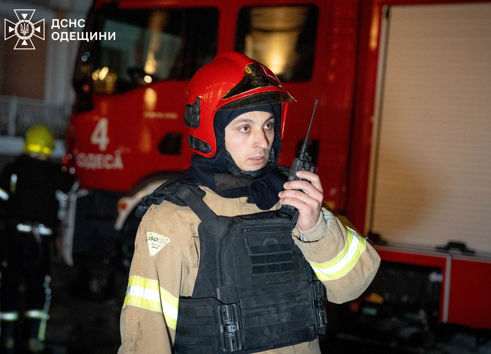 Ночью РФ атаковала Одессу – 11 человек пострадали, повреждены жилые дома, отель, фуникулер