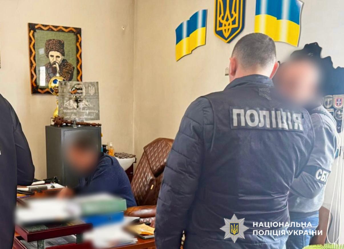 В Одесской области главу сельсовета, его бывшую тещу и депутата подозревают в земельной схеме