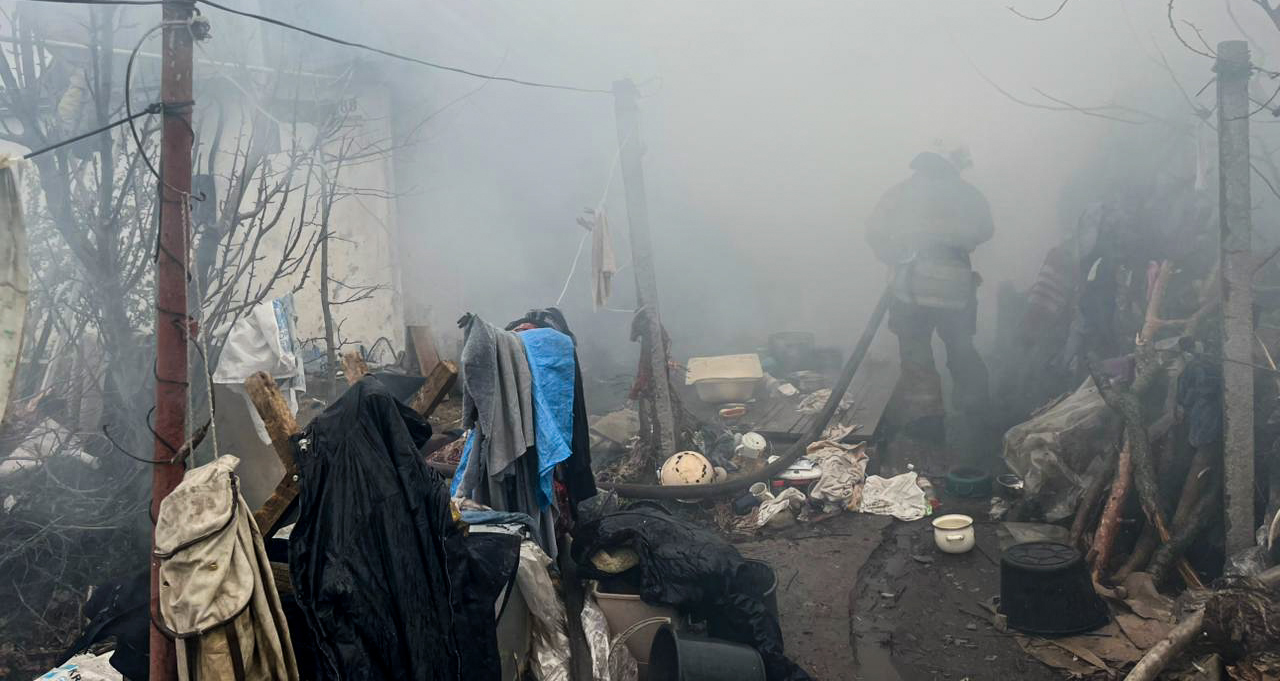 В Раздельной в результате пожара в частном доме пострадала женщина