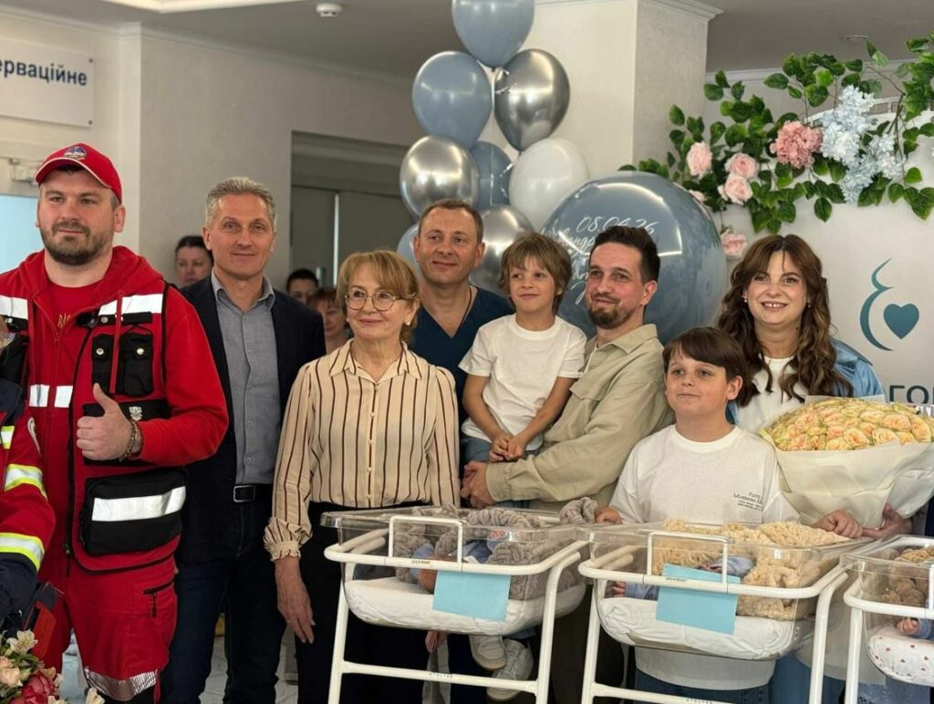 В Одесі у міському пологовому будинку №1 народилася трійня В Одесі у міському пологовому будинку №1 народилася трійня