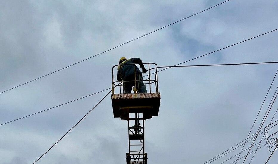 Наслідки негоди: на Одещині 16 тисяч осель залишаються без світла Наслідки негоди: на Одещині 16 тисяч осель залишаються без світла