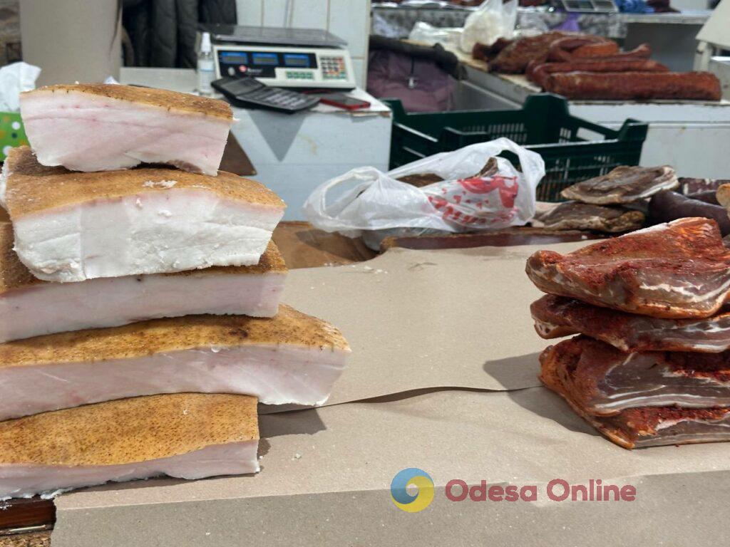 Верба, паска та зелень: актуальні ціни на одеському Привозі Верба, паска та зелень: актуальні ціни на одеському Привозі