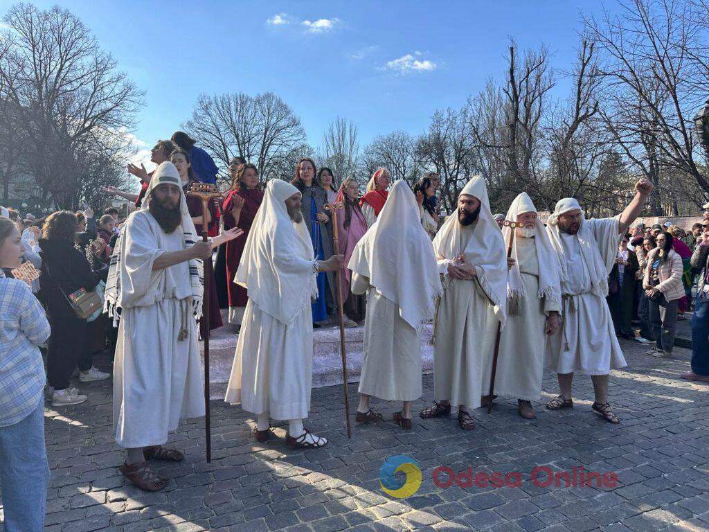 Пасхальная реконструкция в Одессе: более 400 актеров оживили библейские события (фото)
