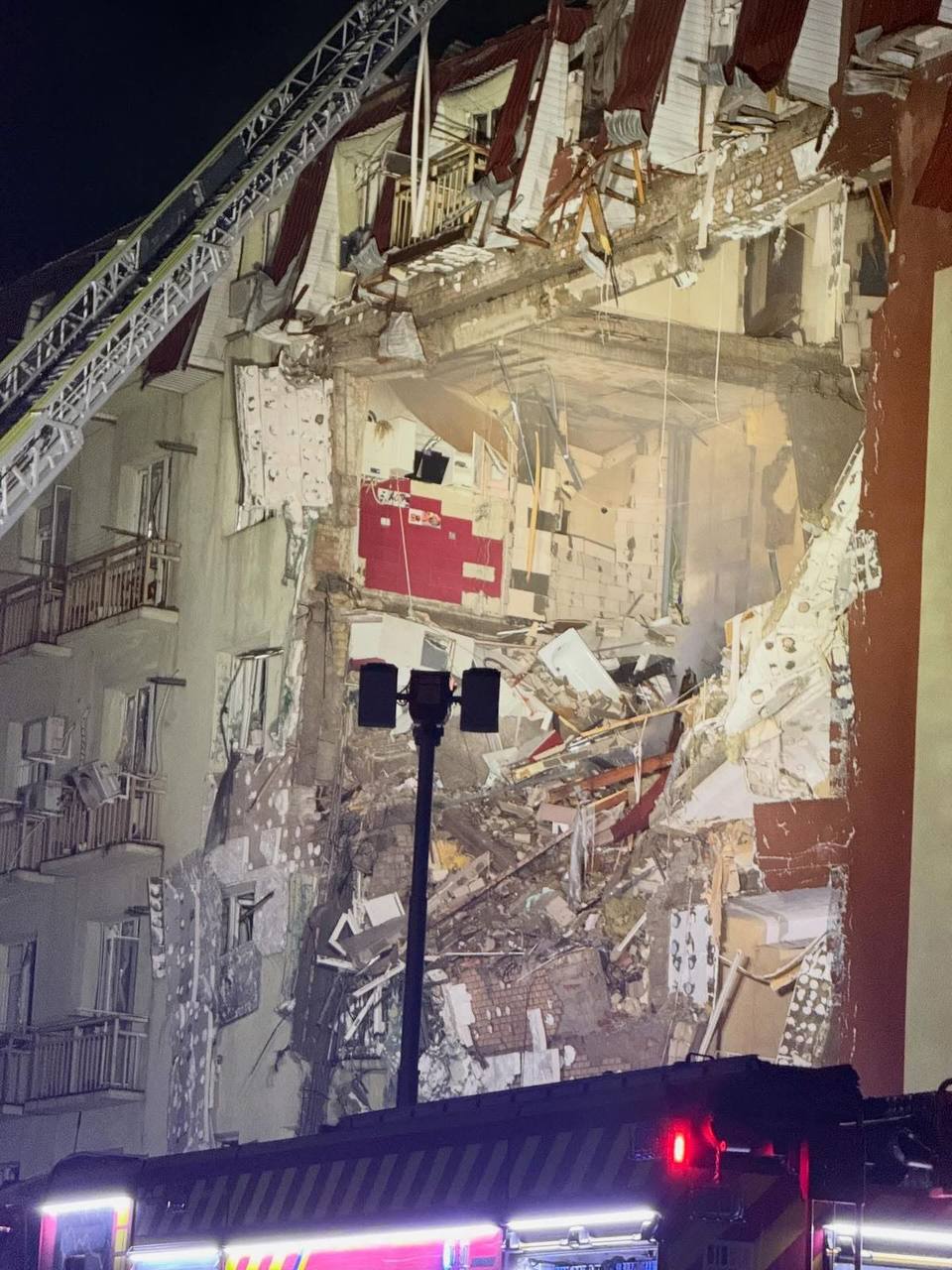 У Київському районі Одеси пошкоджені 12 багатоповерхівок та десятки приватних будинків