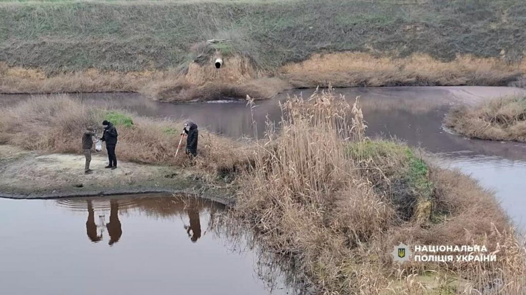 Виноробне підприємство отруїло майже гектар землі на Одещині: на директора чекає суд Виноробне підприємство отруїло майже гектар землі на Одещині: на директора чекає суд