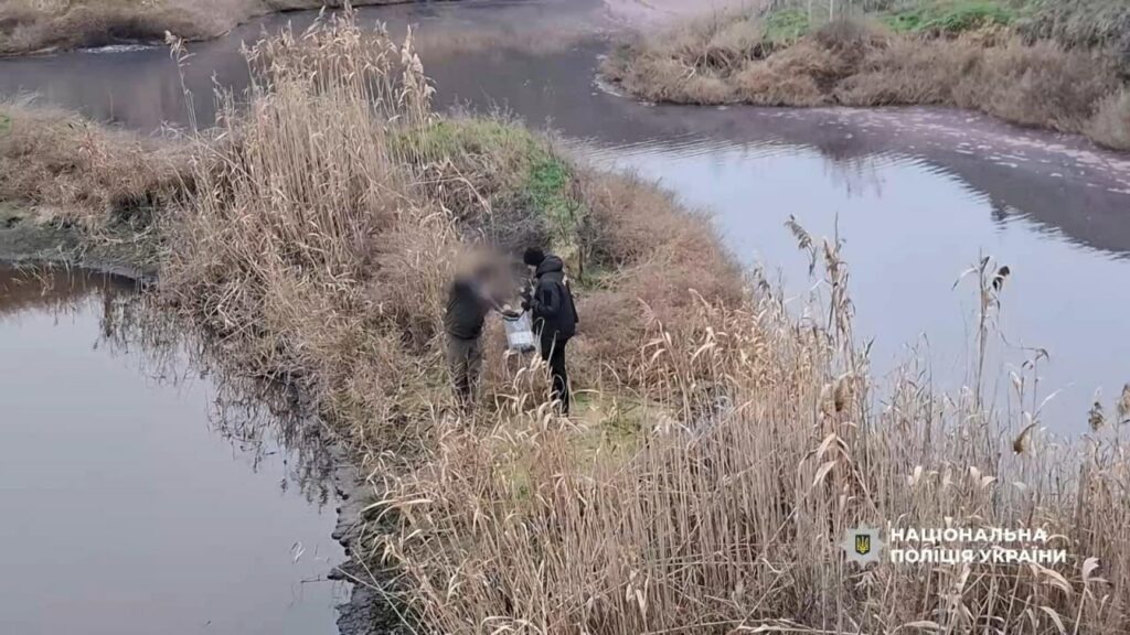 Виноробне підприємство отруїло майже гектар землі на Одещині: на директора чекає суд Виноробне підприємство отруїло майже гектар землі на Одещині: на директора чекає суд