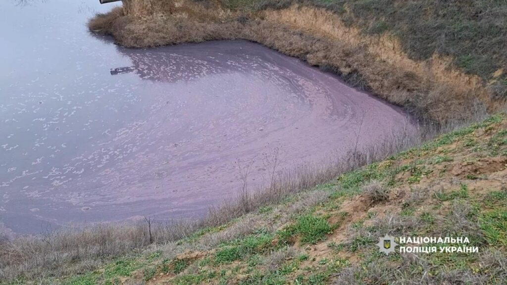 Виноробне підприємство отруїло майже гектар землі на Одещині: на директора чекає суд Виноробне підприємство отруїло майже гектар землі на Одещині: на директора чекає суд