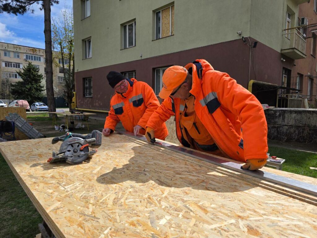 Третя доба ліквідації наслідків атаки в Одесі: шість будинків зруйновані вщент Третьи сутки ликвидации последствий атаки в Одессе: шесть домов разрушены полностью
