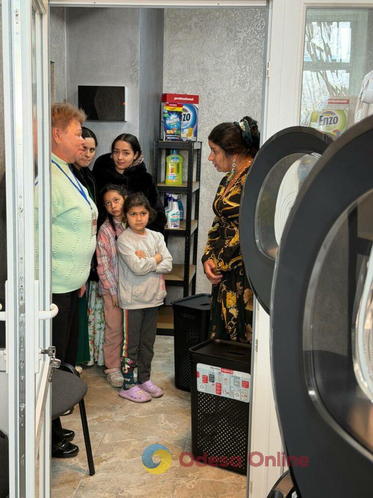 В Нерубайской громаде открыли социальную прачечную «Чистое достоинство» (фото)