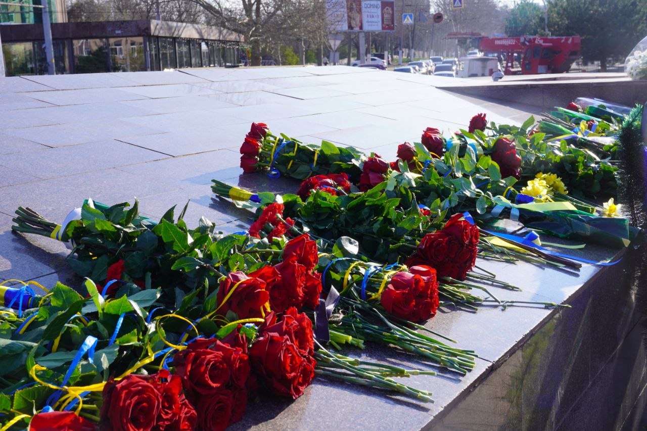 В Одессе отметили 82-ю годовщину освобождения от оккупации (фото) В Одессе отметили 82-ю годовщину освобождения от оккупации (фото)
