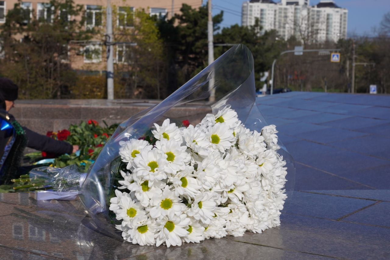 В Одессе отметили 82-ю годовщину освобождения от оккупации (фото) В Одессе отметили 82-ю годовщину освобождения от оккупации (фото)