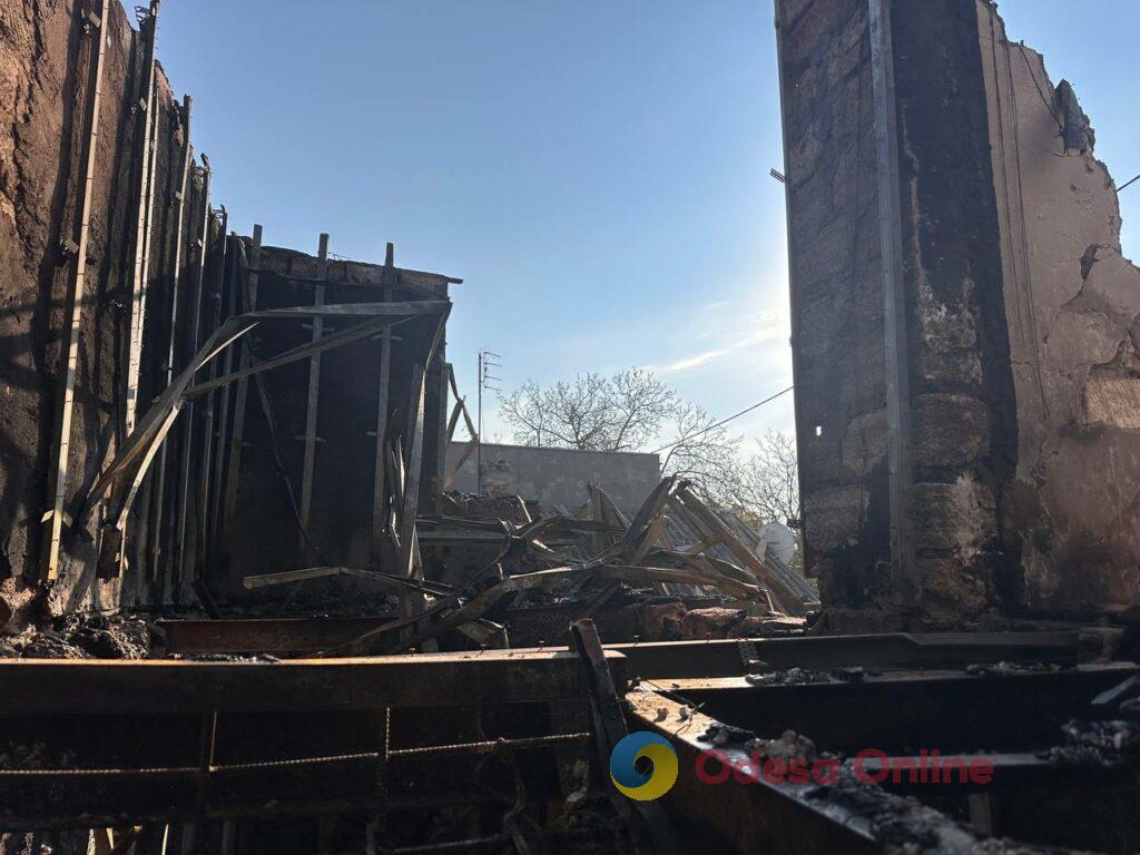 Нічний удар по Одесі: під завалами зруйнованого будинку загинуло подружжя Ночной удар по Одессе: под завалами разрушенного дома погибли супруги