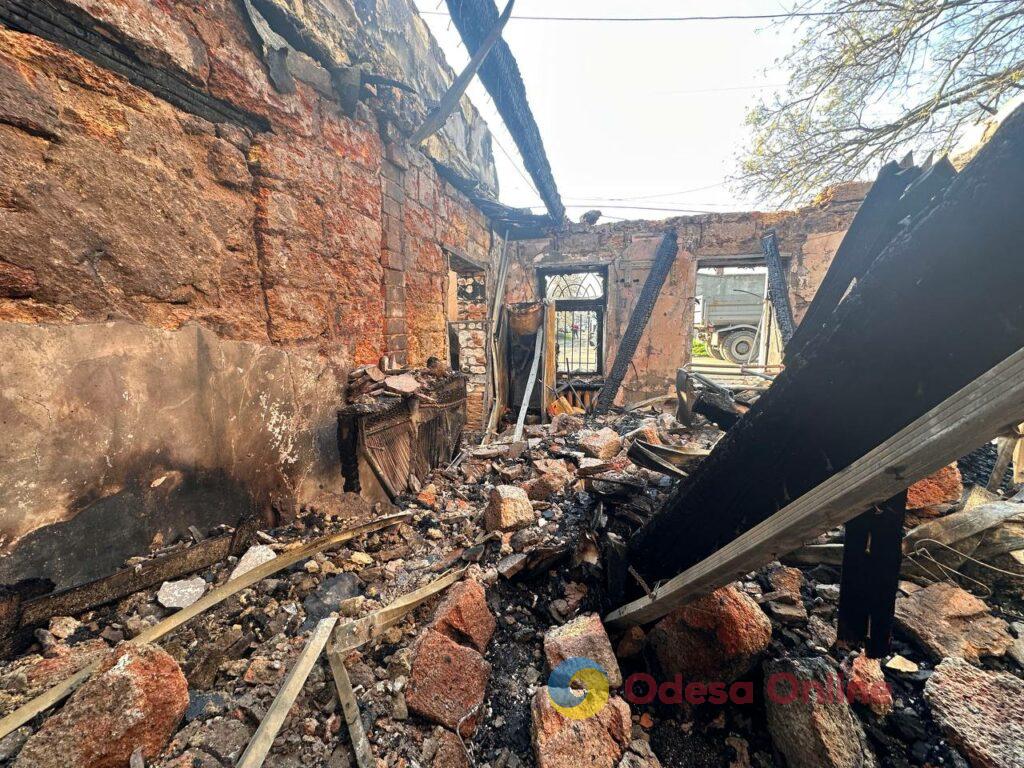 Нічний удар по Одесі: під завалами зруйнованого будинку загинуло подружжя Ночной удар по Одессе: под завалами разрушенного дома погибли супруги