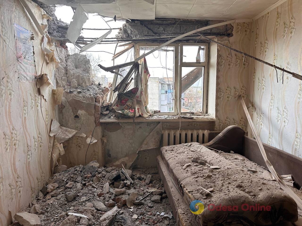 Последствия атаки БпЛА по Одессе: фоторепортаж изнутри разрушенной квартиры Последствия атаки БпЛА по Одессе: фоторепортаж изнутри разрушенной квартиры