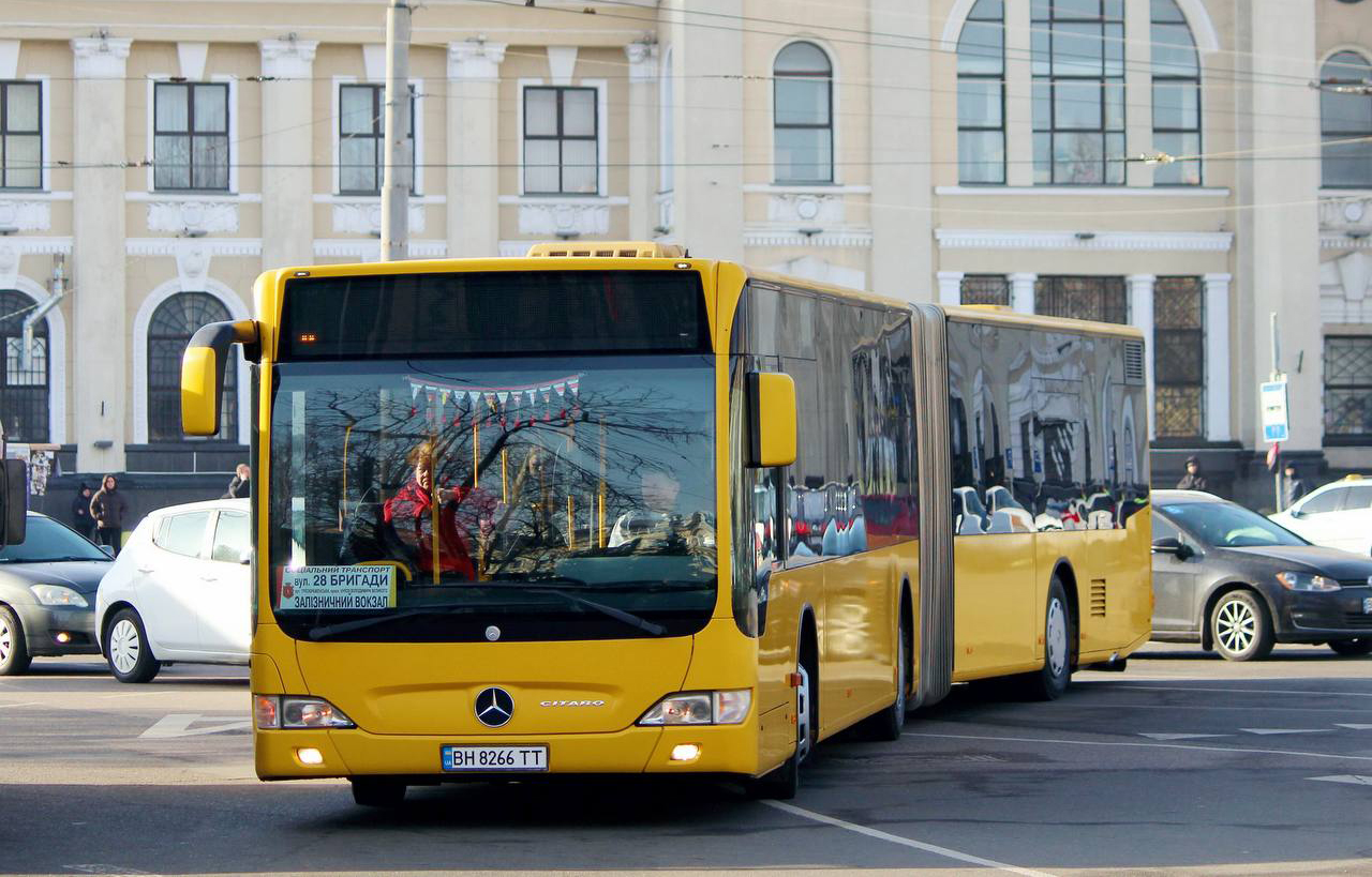 В Одесі електротранспорт продовжує працювати, а безкоштовні автобуси курсують за чотирма напрямками В Одесі електротранспорт продовжує працювати, а безкоштовні автобуси курсують за чотирма напрямками