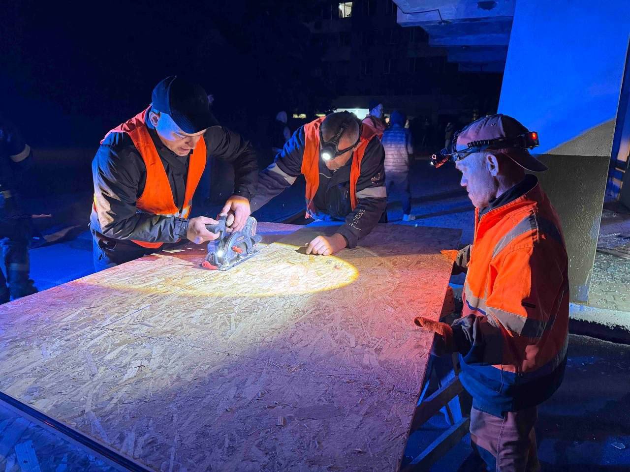 РФ атакувала Одесу: є влучання у житлову дев’ятиповерхівку (оновлено)