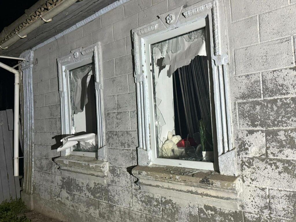 РФ атаковала Одесскую область дронами: вспыхнули пожары в порту и заповеднике