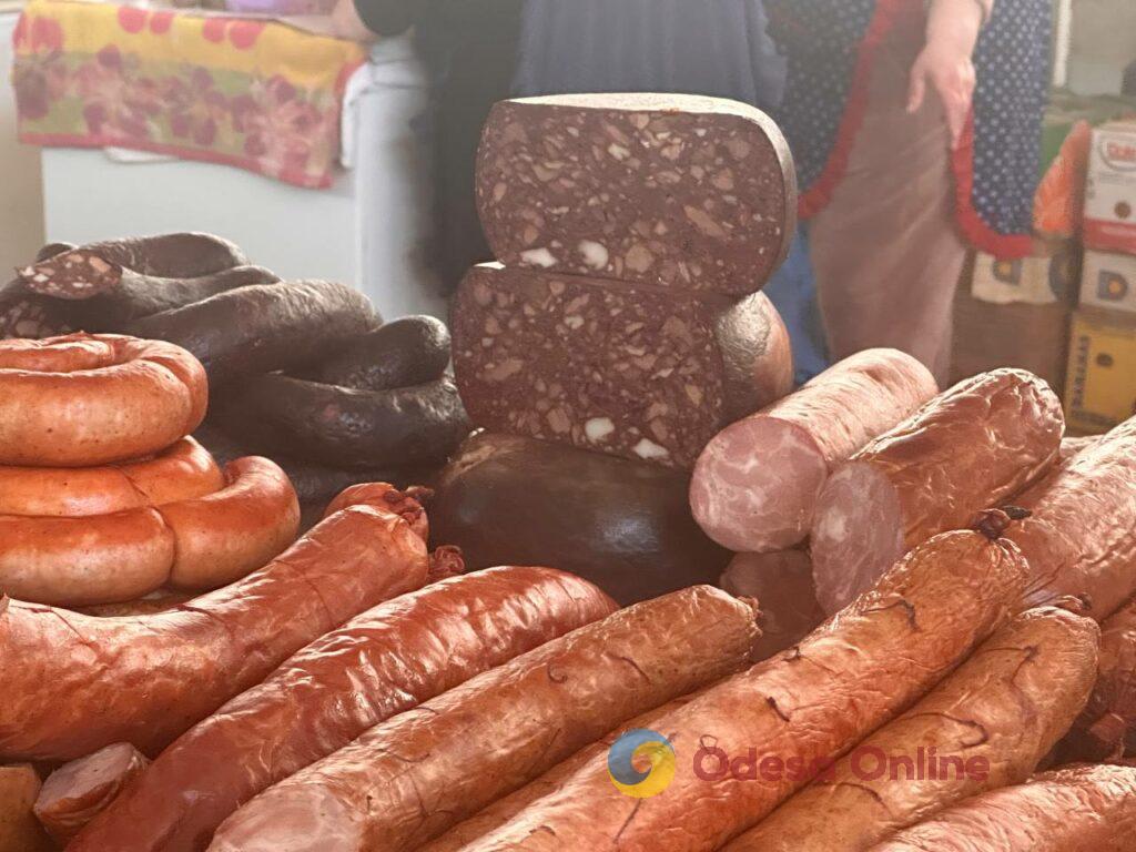 Молодая картошка, клубника и кабачок: актуальные цены на одесском Привозе