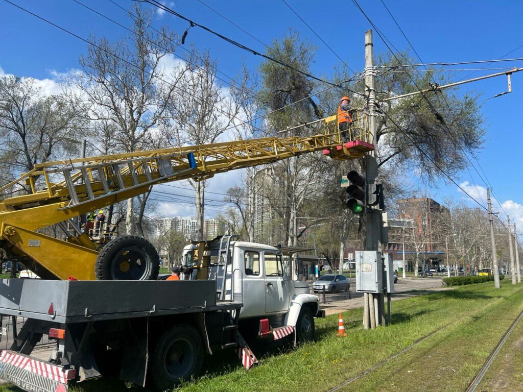 На 4-й станції Великого Фонтану в Одесі модернізували світлофор