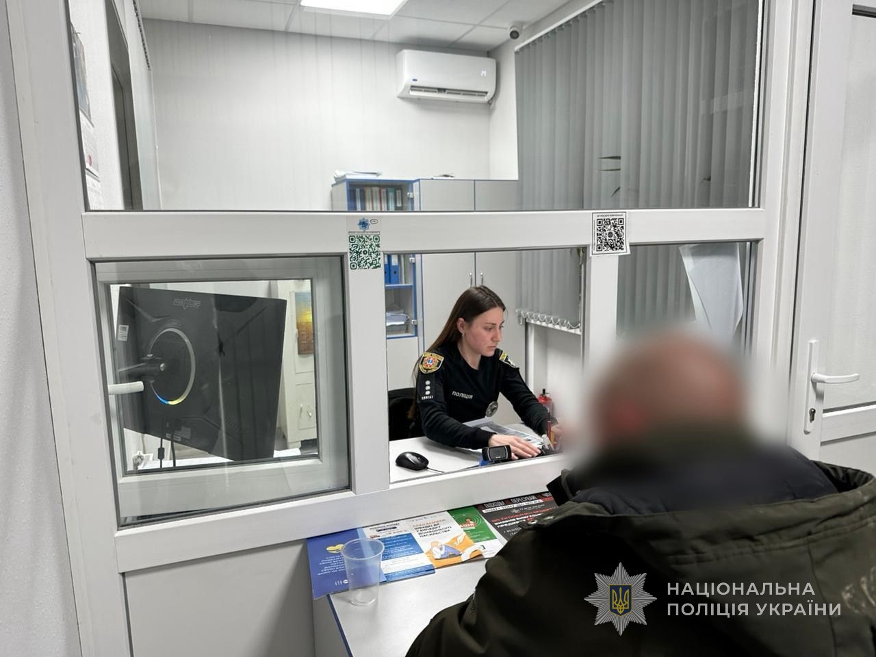 Стріляв у бік дітей: на Одещині затримали п’яного хулігана з пістолетом Стріляв у бік дітей: на Одещині затримали п’яного хулігана з пістолетом
