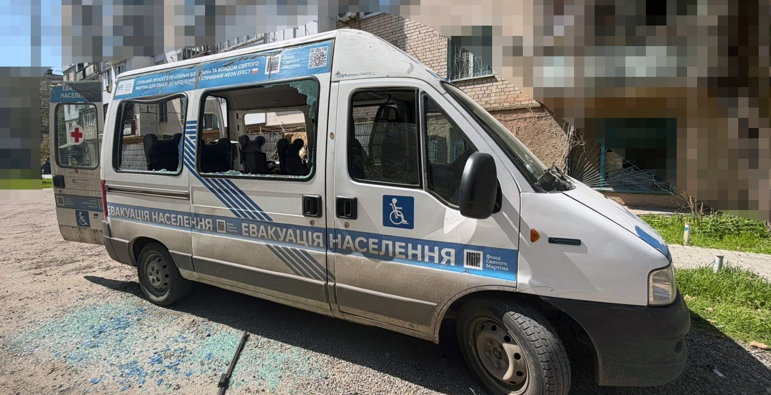 В Херсонской области из-за российских обстрелов ранены 10 человек, среди них двое детей