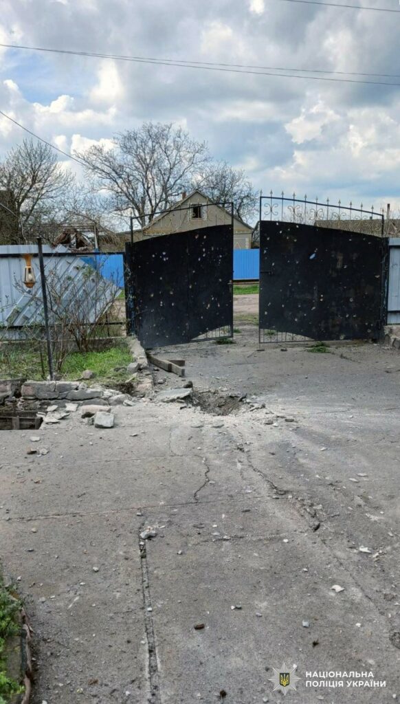 Двоє загиблих і 14 поранених: поліцейські Херсонщини фіксують наслідки обстрілів рф за минулу добу Двое погибших и 14 раненых: полицейские Херсонской обалсти фиксируют последствия обстрелов РФ