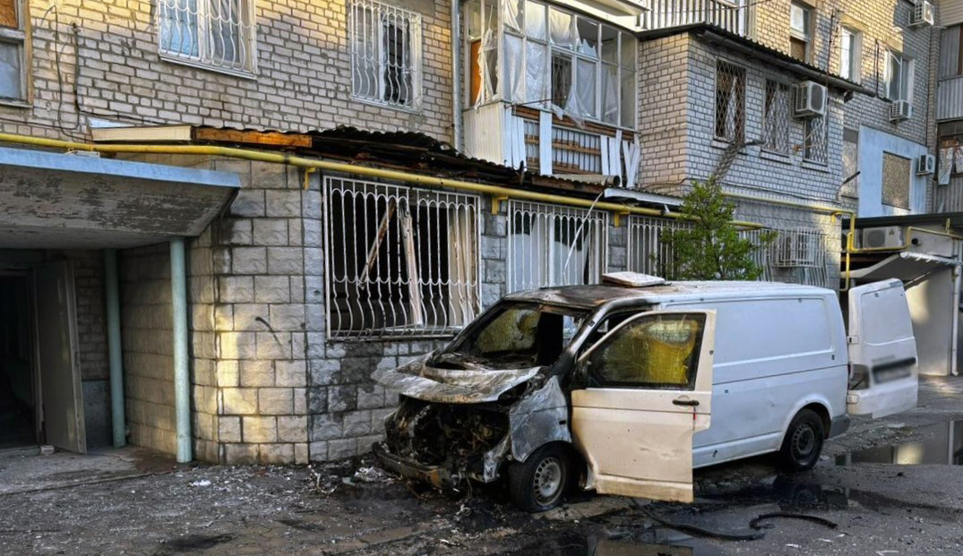 В Херсонской области из-за обстрелов погибли два человека, еще 11 ранены