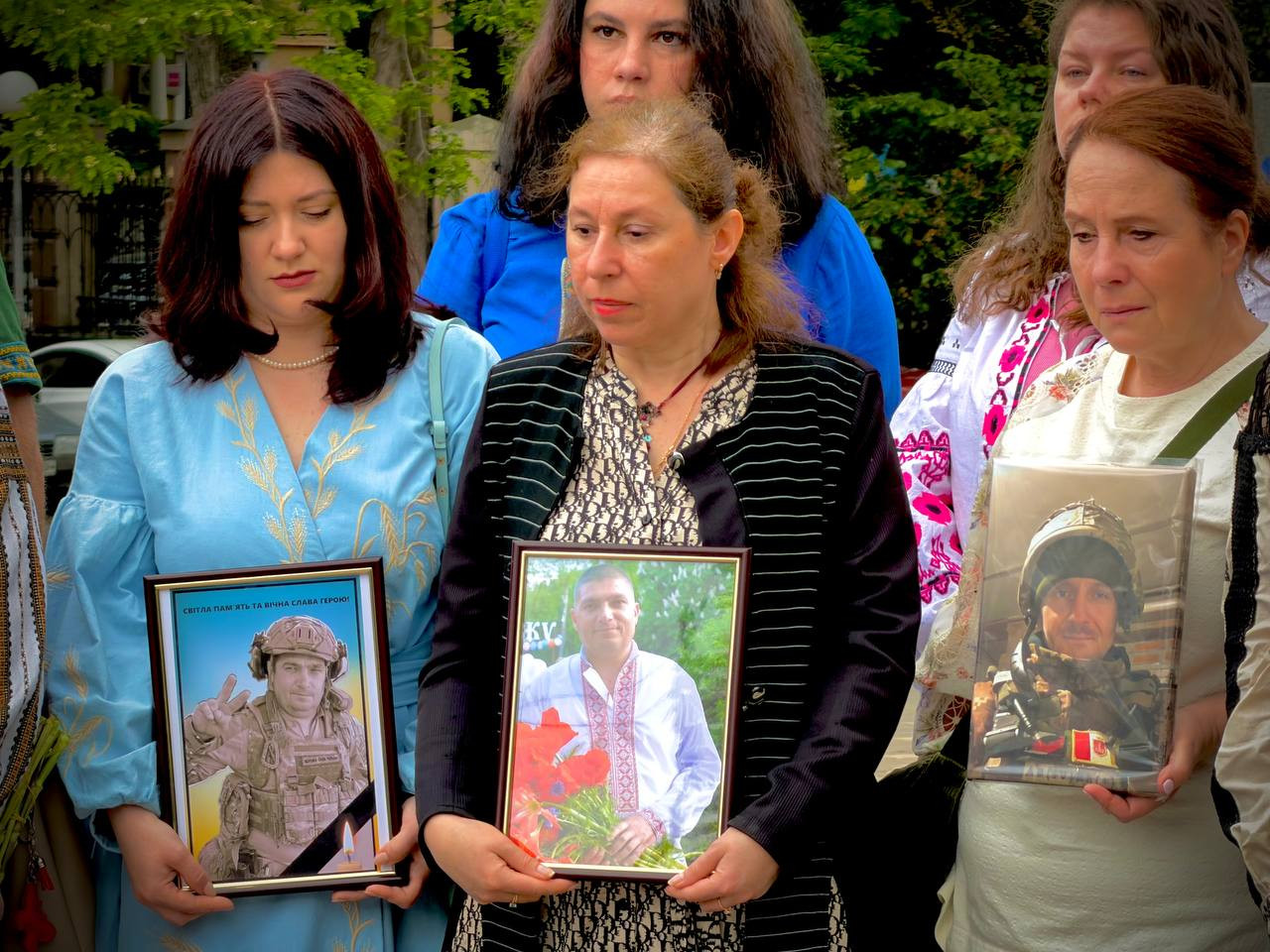 В Одессе посмертно наградили павших защитников Андрея Грушецкого и Юрия Глодана