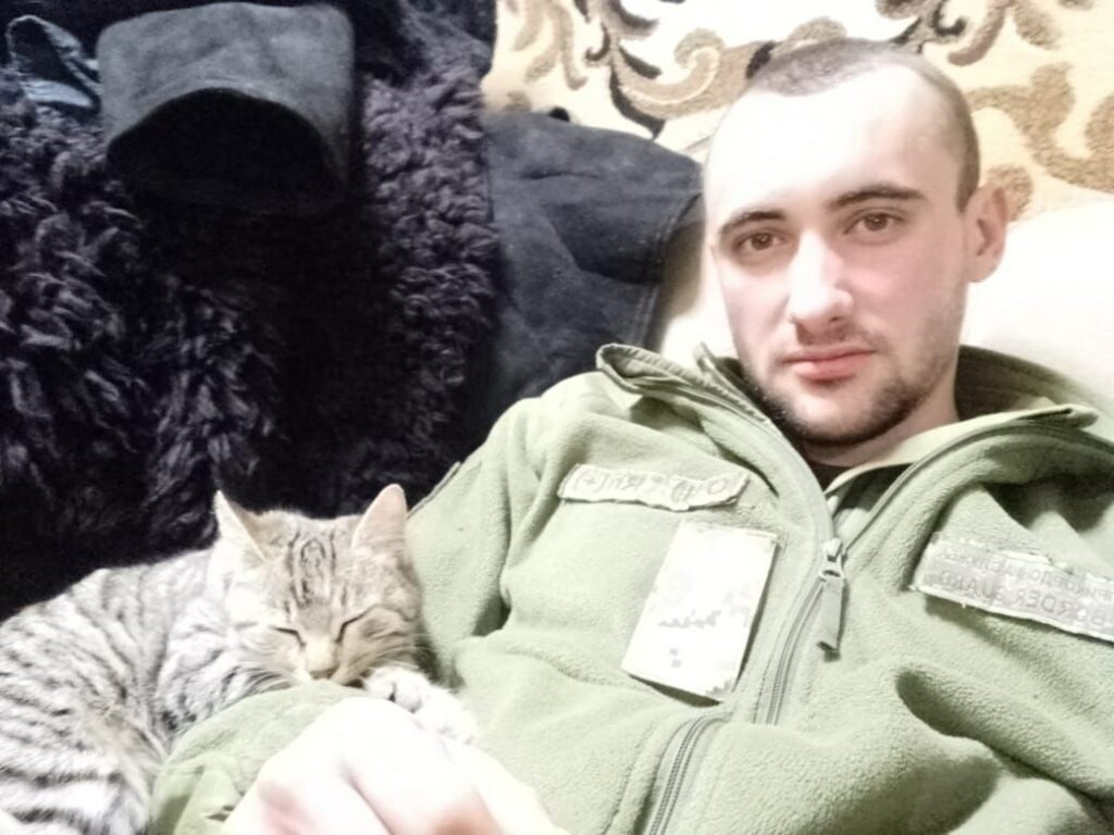 В Одесской области простились с павшим пограничником Павлом Осадчим