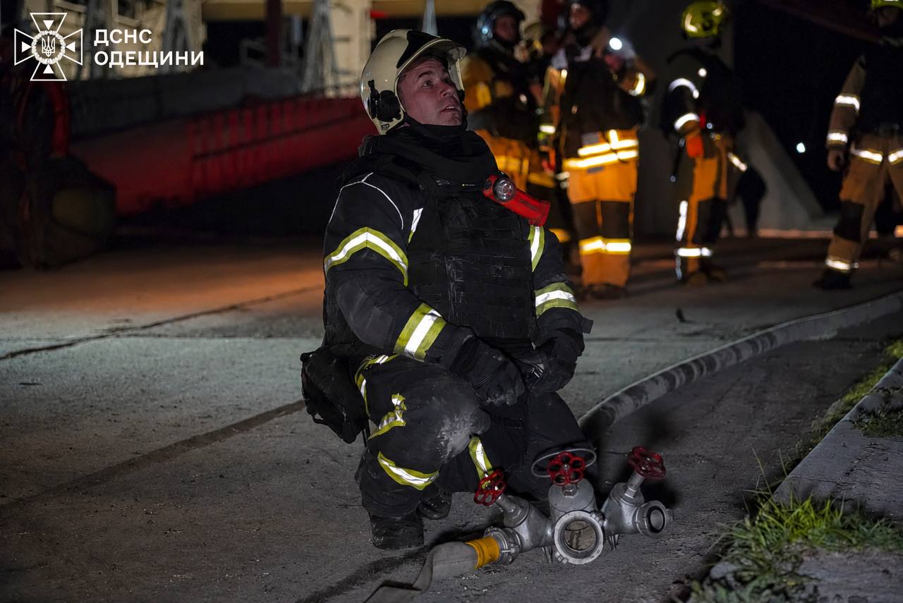 Вночі РФ здійснила комбіновану ракетно-дронову атаку по Одещині — постраждали двоє людей (оновлено)