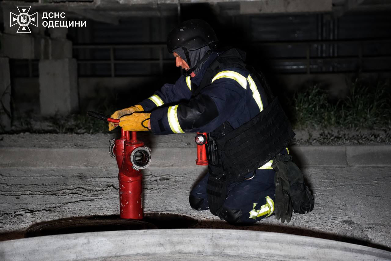 Вночі РФ здійснила комбіновану ракетно-дронову атаку по Одещині — постраждали двоє людей (оновлено)