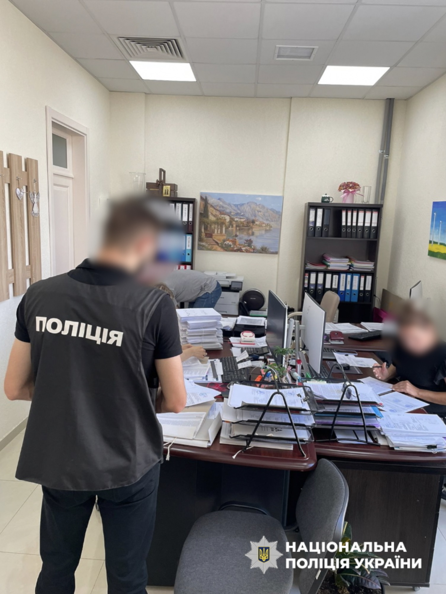 Екскерівника Одеського КЕУ та підрядника підозрюють у схемі на електроенергії для військових Екскерівника Одеського КЕУ та підрядника підозрюють у схемі на електроенергії для військових
