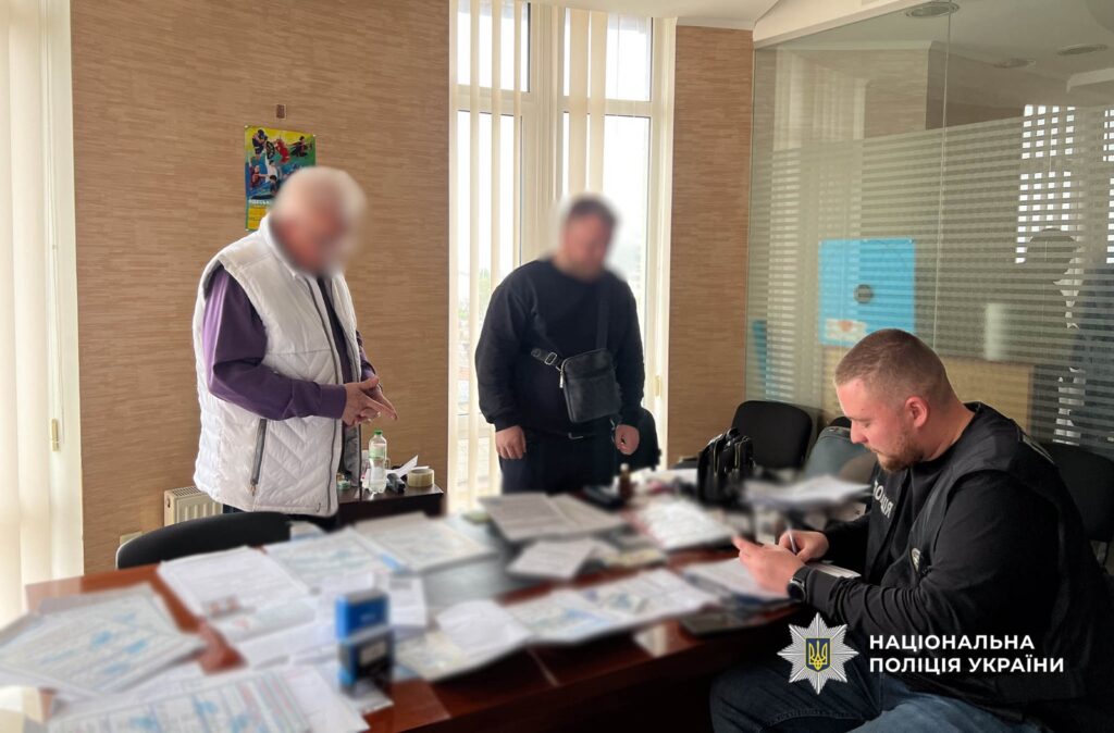 &laquo;Дистанційні&raquo; діагнози: в Одесі на хабарі затримали голову медкомісії для моряків