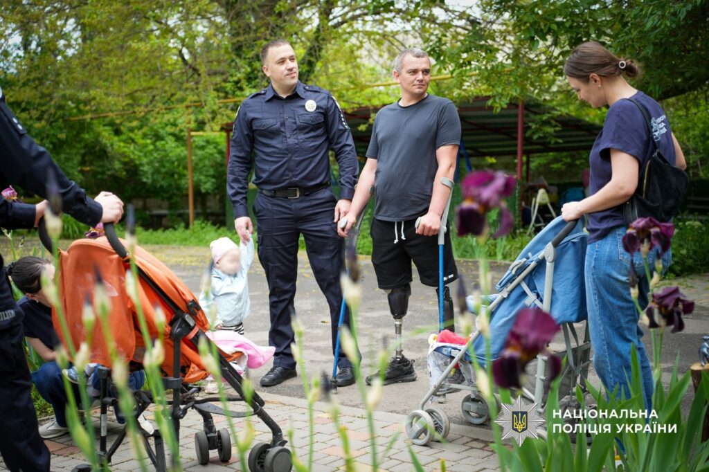 Ветерани поліції підтримали вихованців дитячого будинку в Одесі