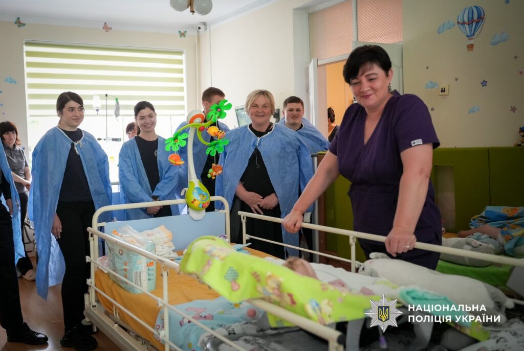 Ветерани поліції підтримали вихованців дитячого будинку в Одесі
