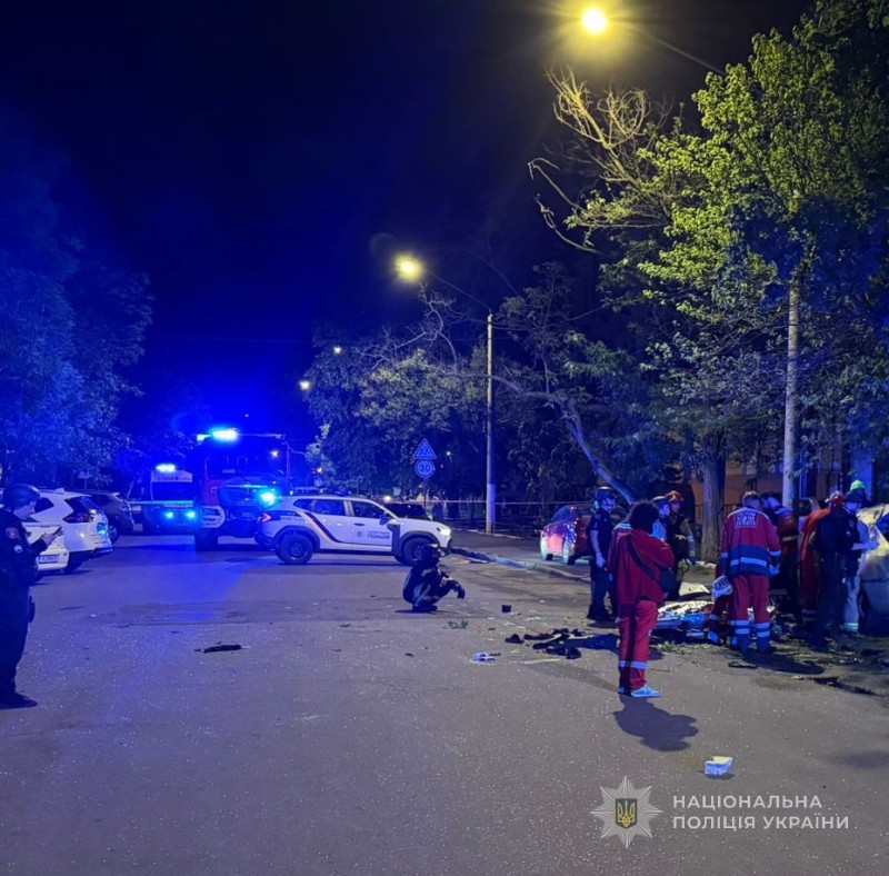 В Одессе взорвался автомобиль — пострадали два человека