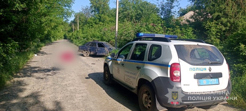 В Одесской области легковушка въехала в бетонный столб — погиб мужчина