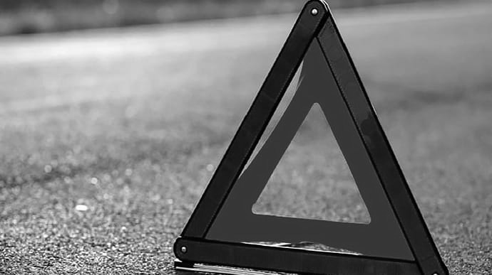 В Авангарде грузовик сбил женщину — пострадавшая умерла в больнице