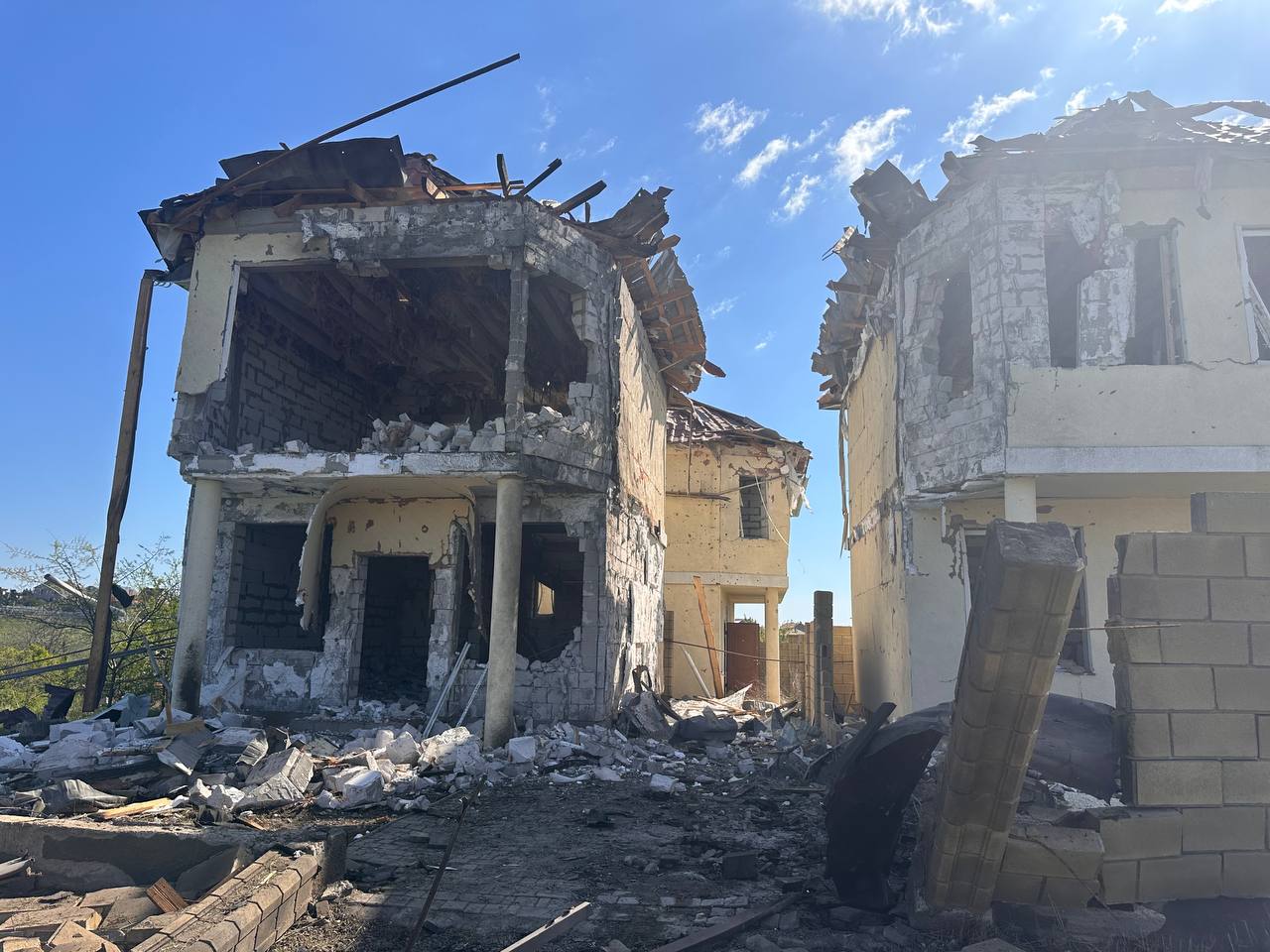 Ворожа атака на Одещину в ніч на 3 травня: фото наслідків та розповіді очевидців