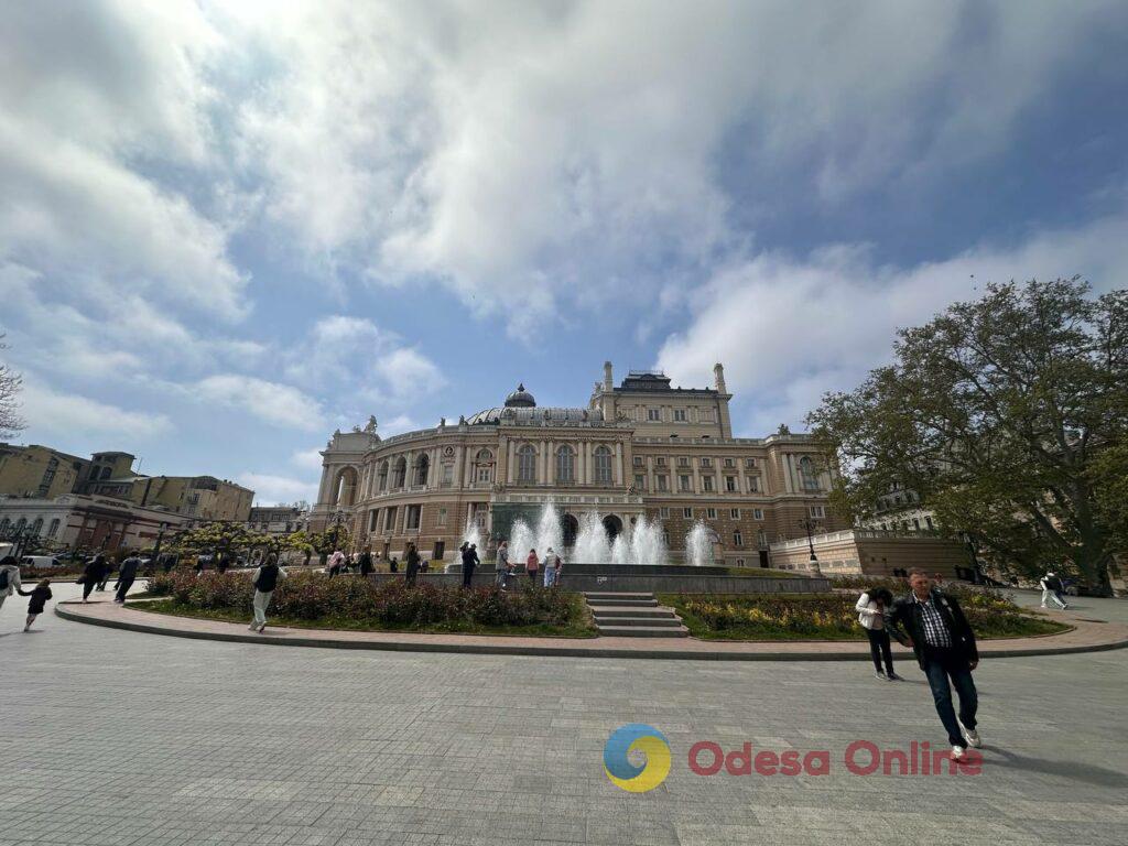 Початок травня в Одесі (фоторепортаж) Початок травня в Одесі (фоторепортаж)