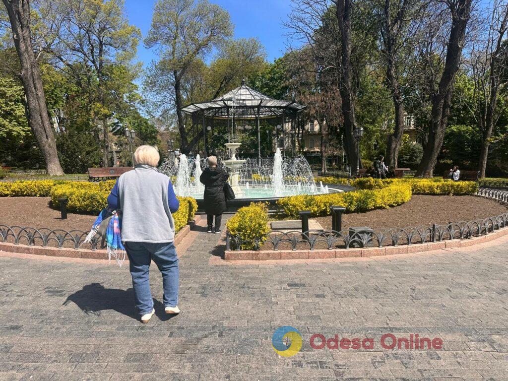 Початок травня в Одесі (фоторепортаж) Начало мая в Одессе (фоторепортаж)