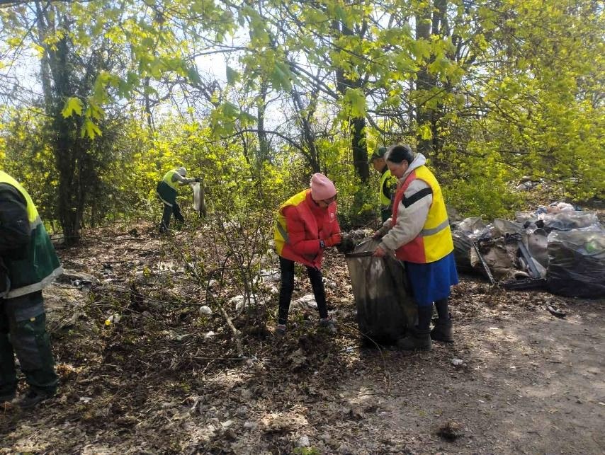 В Одессе в Пересыпском районе ликвидировали масштабные стихийные свалки В Одессе в Пересыпском районе ликвидировали масштабные стихийные свалки