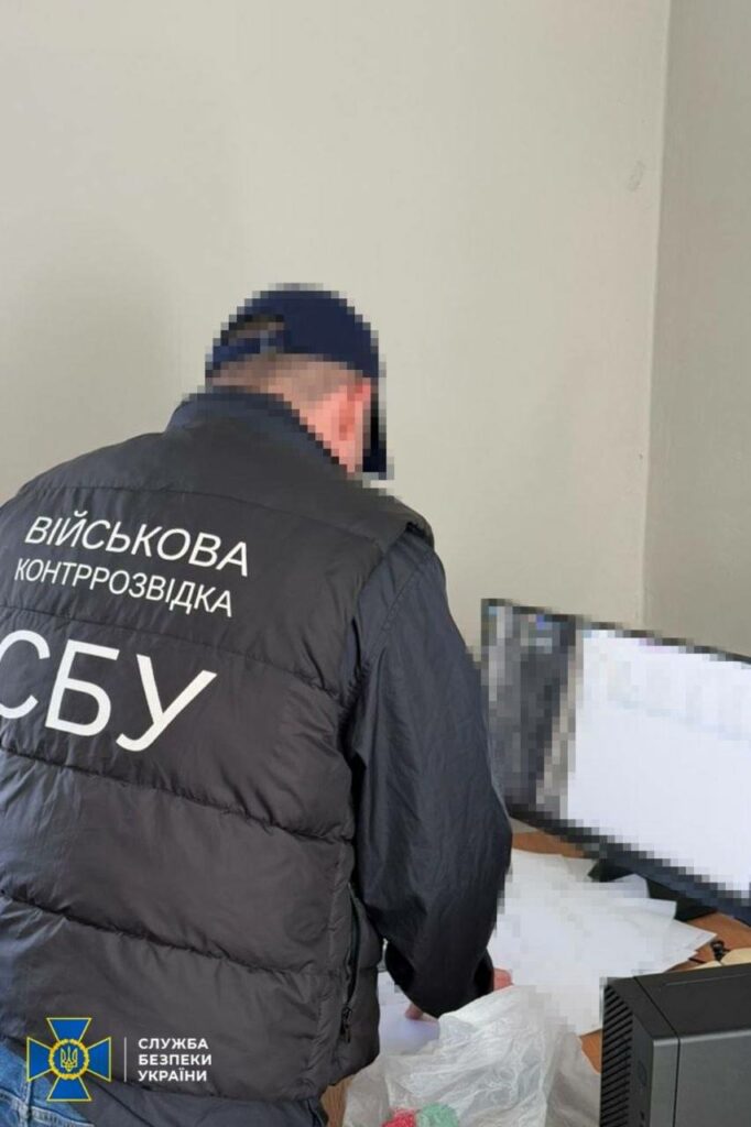 Хотів «нажитися» на продуктах для ЗСУ: в Одесі затримали начальника продовольчого складу Хотел «нажиться» на продуктах для ВСУ: в Одессе задержали начальника продовольственного склада