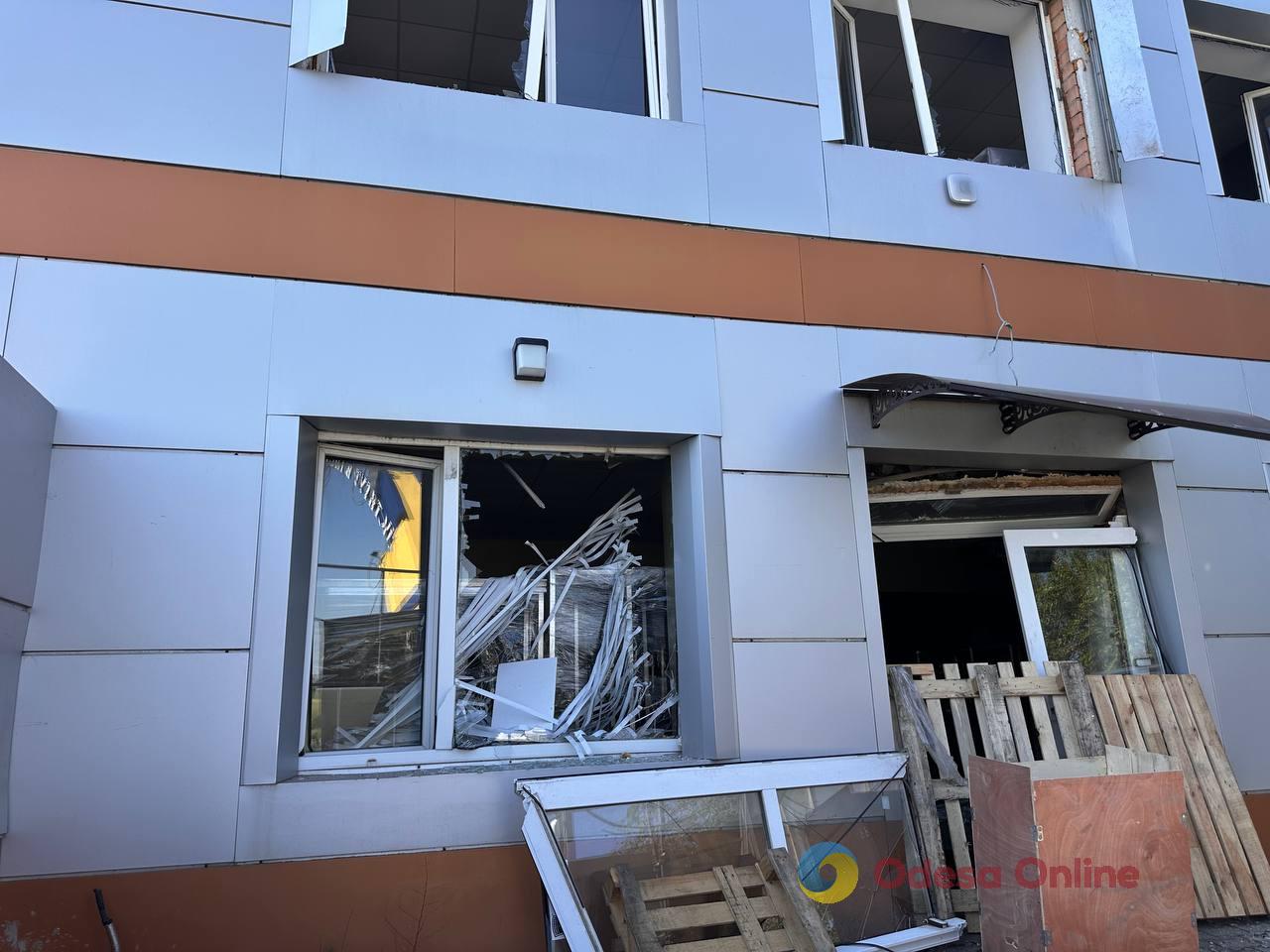 Вночі РФ здійснила комбіновану ракетно-дронову атаку по Одещині — постраждали двоє людей (оновлено)