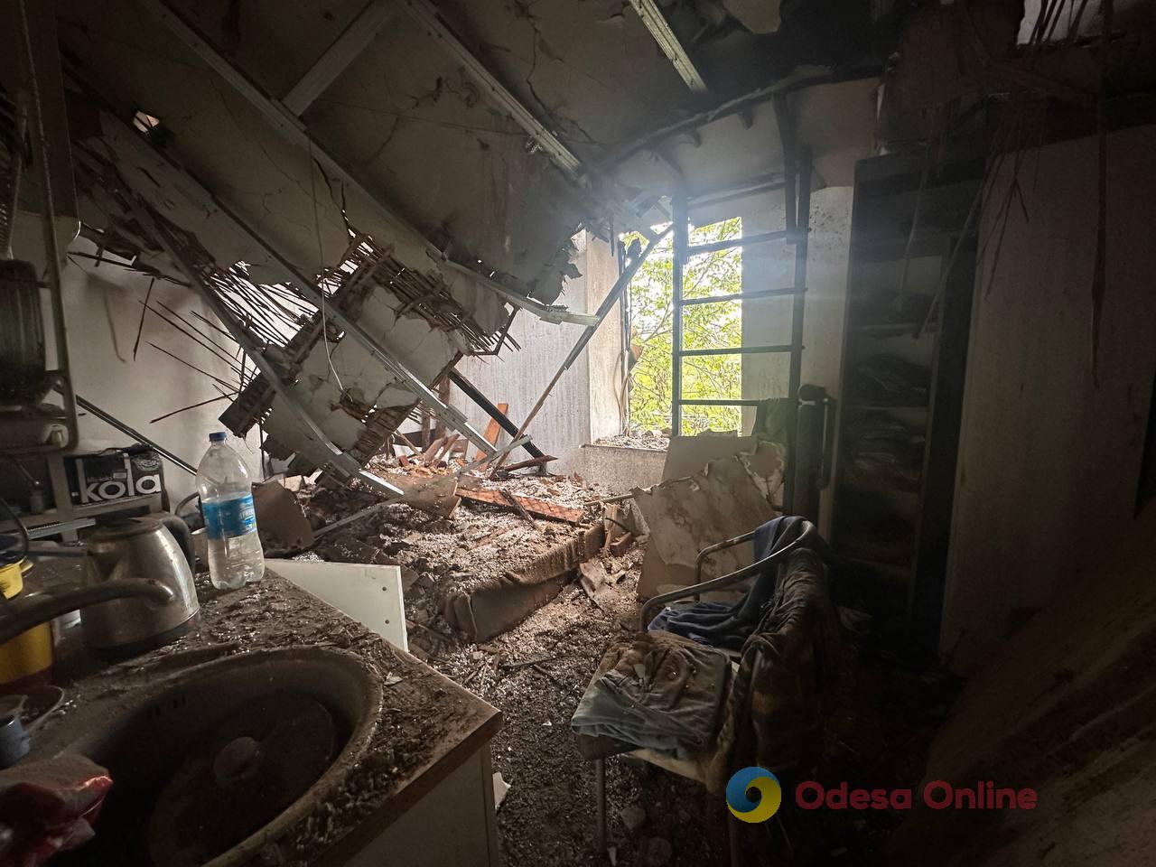 Атака по Одессе в ночь на 18 мая: фото последствий и рассказы местных жителей Атака по Одессе в ночь на 18 мая: фото последствий и рассказы местных жителей